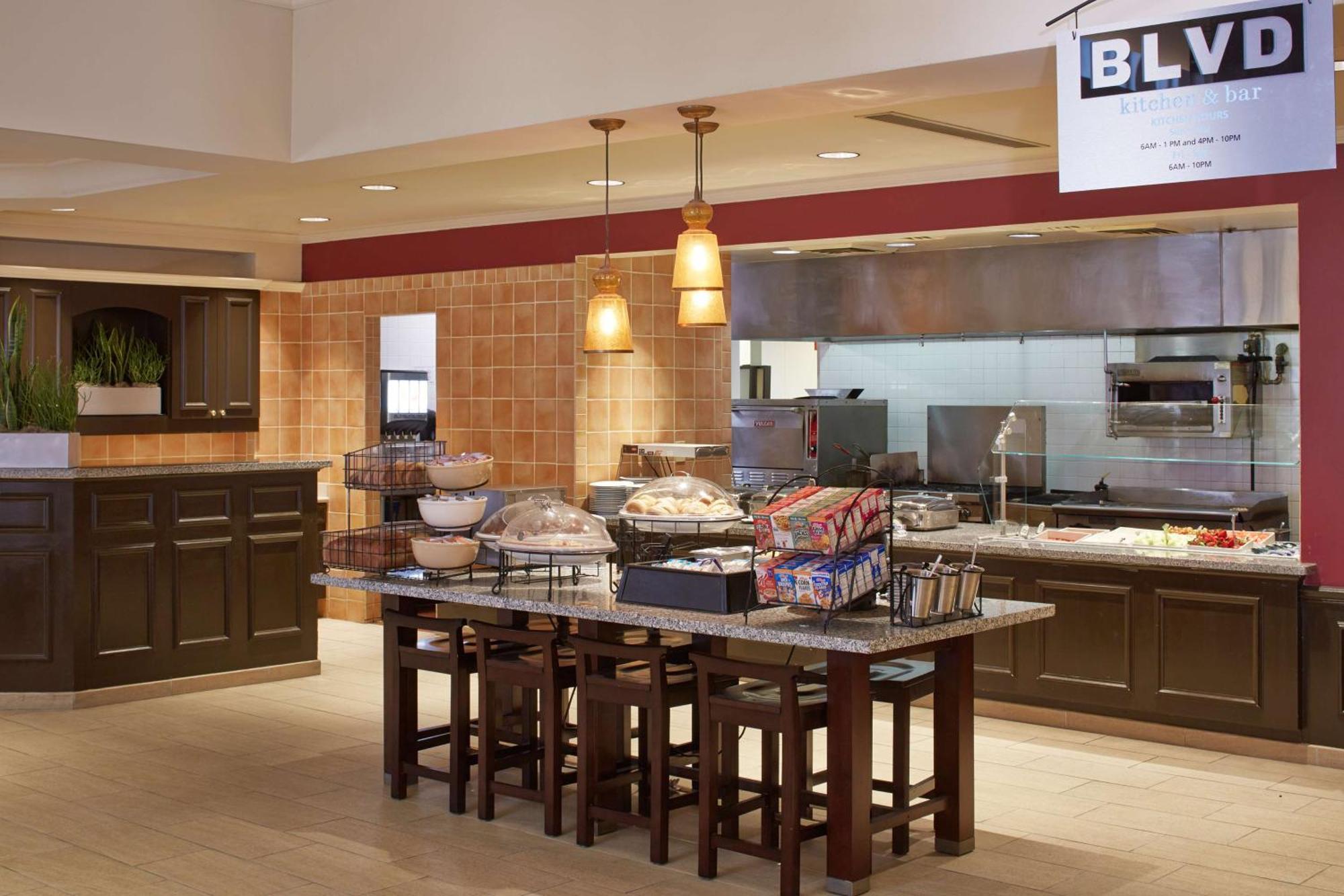 Hilton Garden Inn Scottsdale Old Town Exterior photo